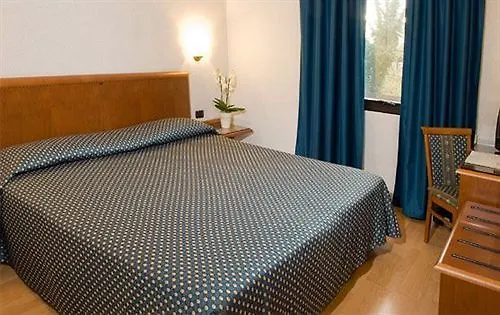 ***  Hotel Gardenia Verona İtalya