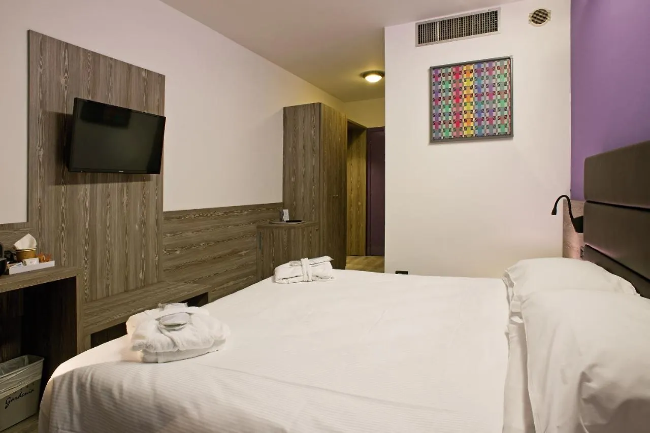 Hotel Gardenia Verona 3*,  İtalya