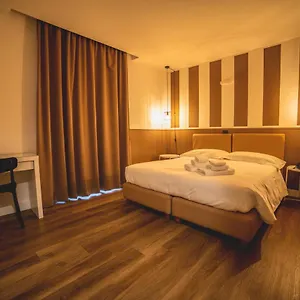 continental-reggio-calabria.taorminaitalyhotels.com/