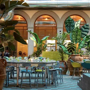 25hours-hotel-piazza-san-paolino.it-tuscanyhotel.com/