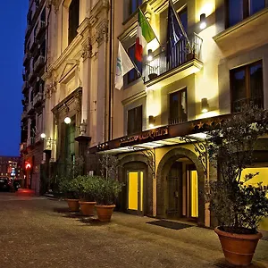Palazzo Turchini 4* נאפולי