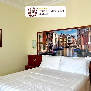 hotellátogatás
