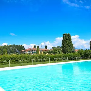 https://sirmione-beach-apartment.it-lombardy.com